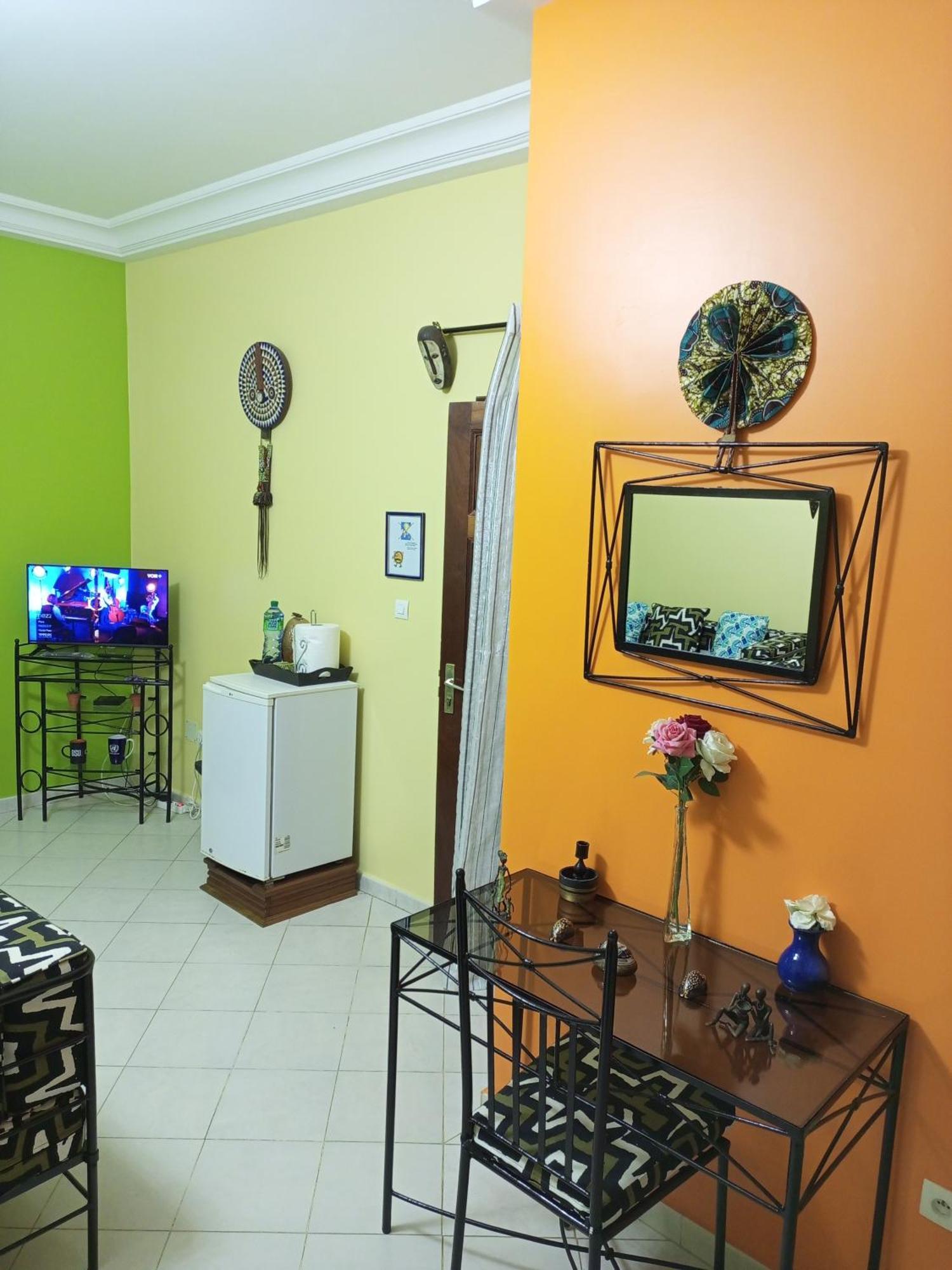 Delices Chez L'Habitant Diack Дакар Экстерьер фото